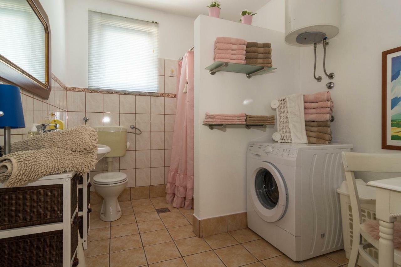Apartman Felice Starigrad Paklenica Zewnętrze zdjęcie